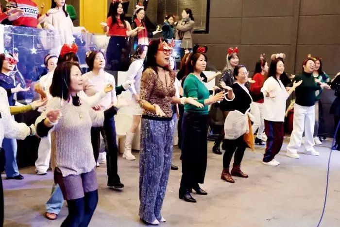 Ở tuổi 63, t&ocirc;i nhận ra: Sau khi nghỉ hưu, c&oacute; 3 kiểu &ldquo;ti&ecirc;u tiền giết thời gian&rdquo; rất dễ khiến t&agrave;i ch&iacute;nh lao dốc- Ảnh 1.
