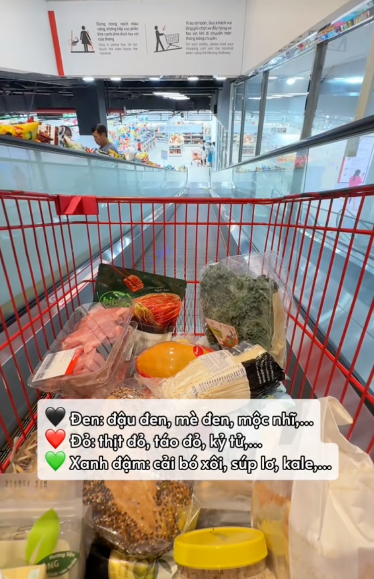 H&agrave;nh tr&igrave;nh dưỡng kh&iacute; huyết "cứu" da hư tổn của c&ocirc; n&agrave;ng tuổi 30: Từng &ldquo;toang&rdquo; v&igrave; peel da, giờ da dẻ hồng h&agrave;o, căng mịn, khỏe từ b&ecirc;n trong- Ảnh 6.