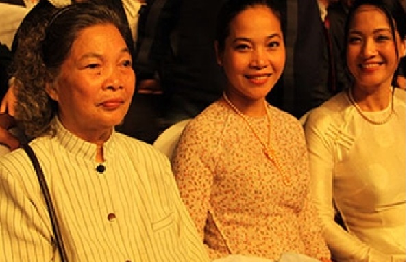 Nữ NSƯT 88 tuổi bảo con g&aacute;i l&agrave; NSND: "Con ơi, kh&oacute; sống qu&aacute;. Mẹ sợ qu&aacute;!"- Ảnh 2.