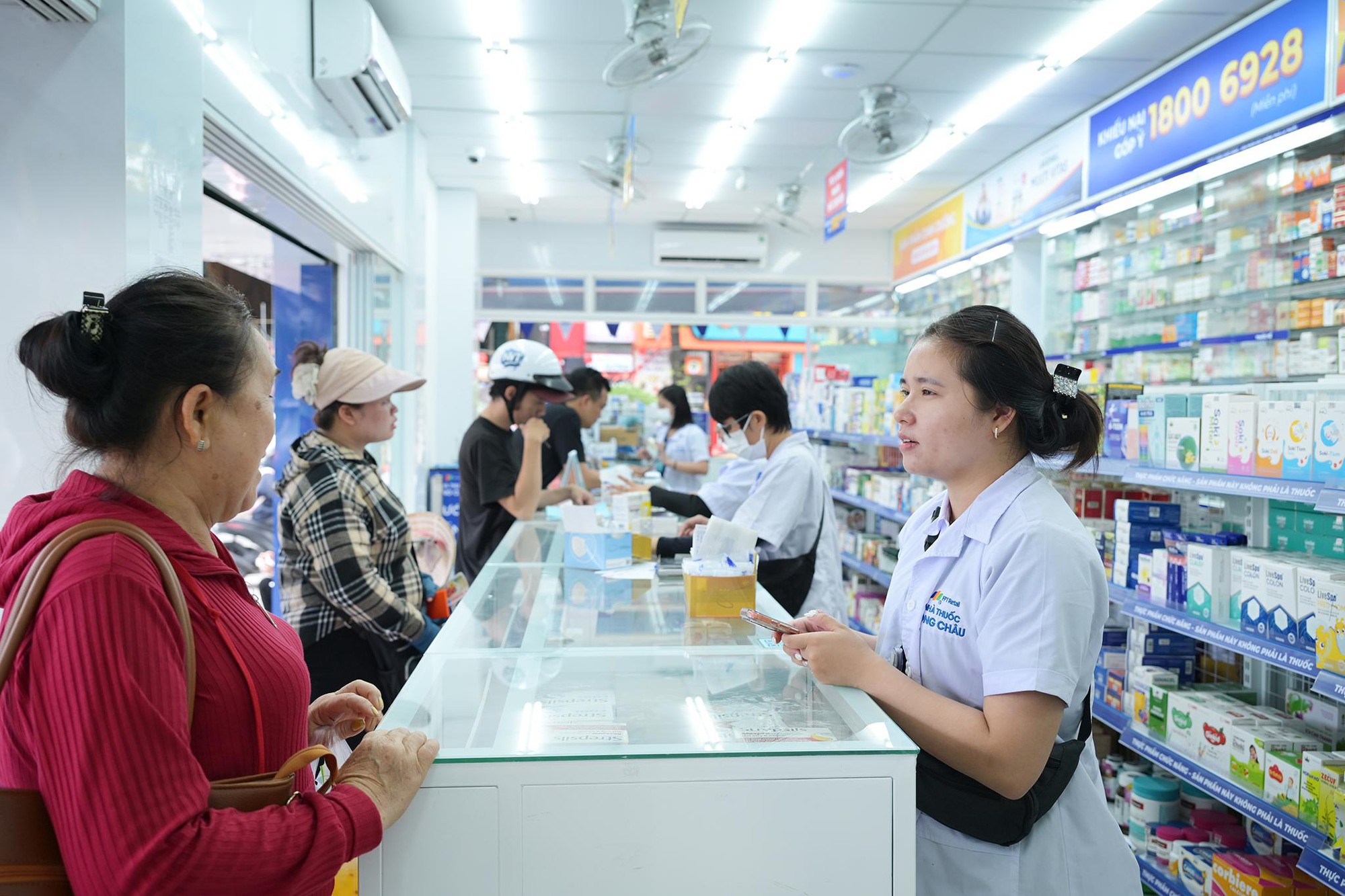 Doanh nghiệp c&ugrave;ng đơn vị y tế n&acirc;ng chất &ldquo;điểm chạm&rdquo; trong chăm s&oacute;c sức khỏe- Ảnh 5.