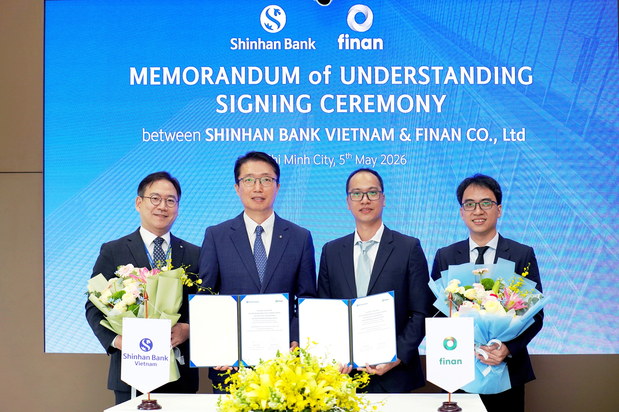 Finan x Shinhan Bank - Bắt tay kiến tạo giải ph&aacute;p t&agrave;i ch&iacute;nh to&agrave;n diện cho tiểu thương Việt - Ảnh 1.