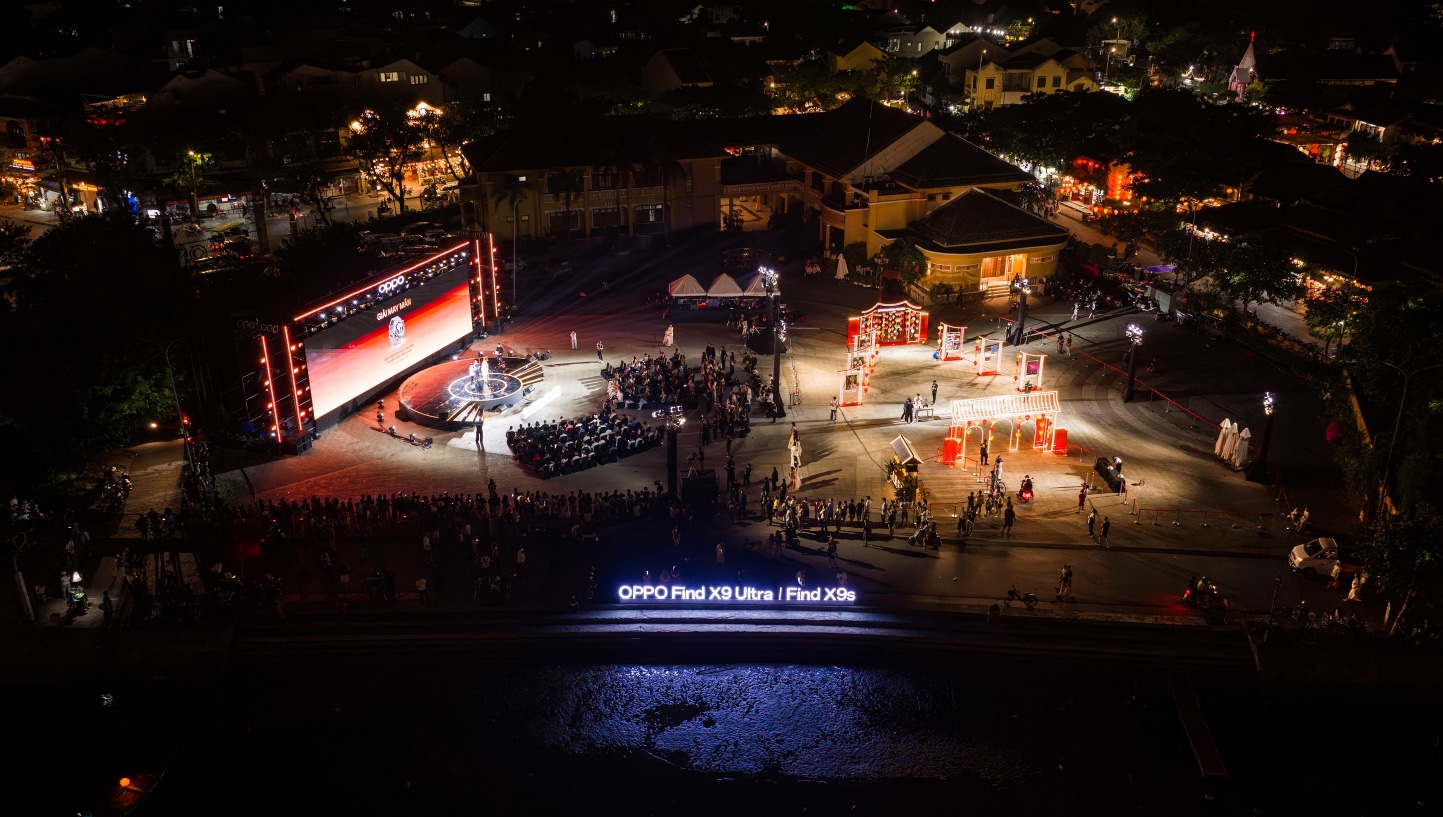 Concert giữa l&ograve;ng Hội An, ph&aacute;o hoa b&ecirc;n s&ocirc;ng Ho&agrave;i v&agrave; m&agrave;n debut ho&agrave;nh tr&aacute;ng của OPPO Find X9 Ultra v&agrave; Find X9s tại Việt Nam- Ảnh 1.