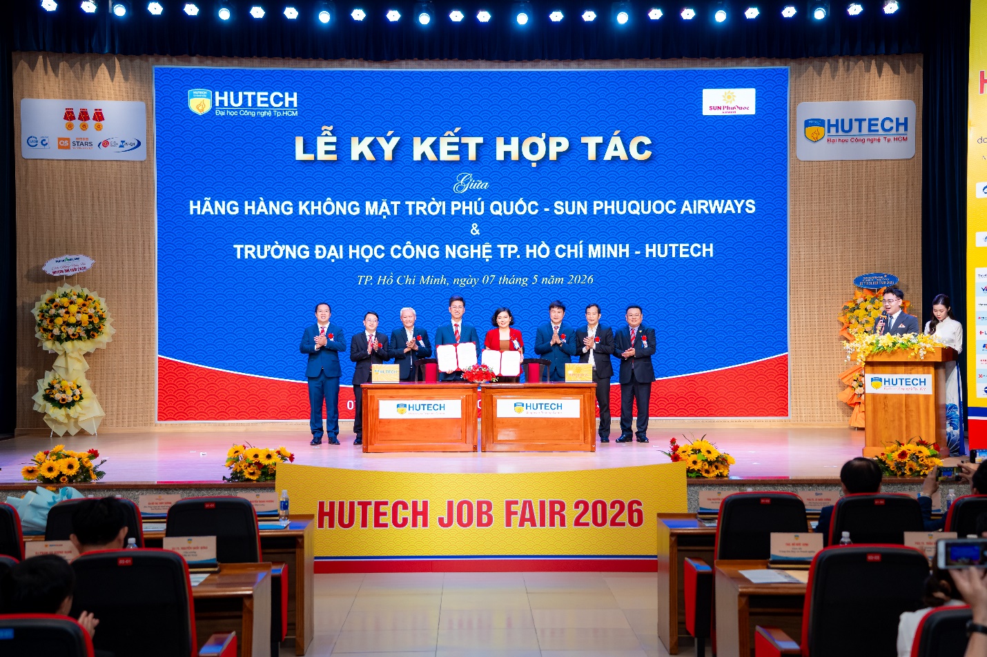 179 doanh nghiệp đồng h&agrave;nh, HUTECH Job Fair 2026 th&agrave;nh điểm hẹn tuyển dụng quy m&ocirc; lớn- Ảnh 5.