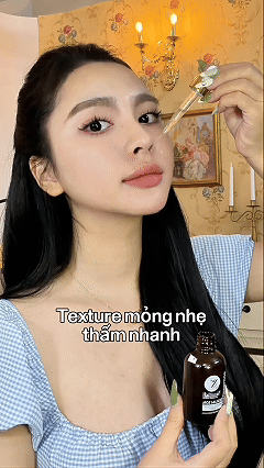 MC chia sẻ bí quyết chăm sóc mụn khi thường xuyên lên hình- Ảnh 2. MC chia sẻ bí quyết chăm sóc mụn khi thường xuyên lên hình- Ảnh 2.