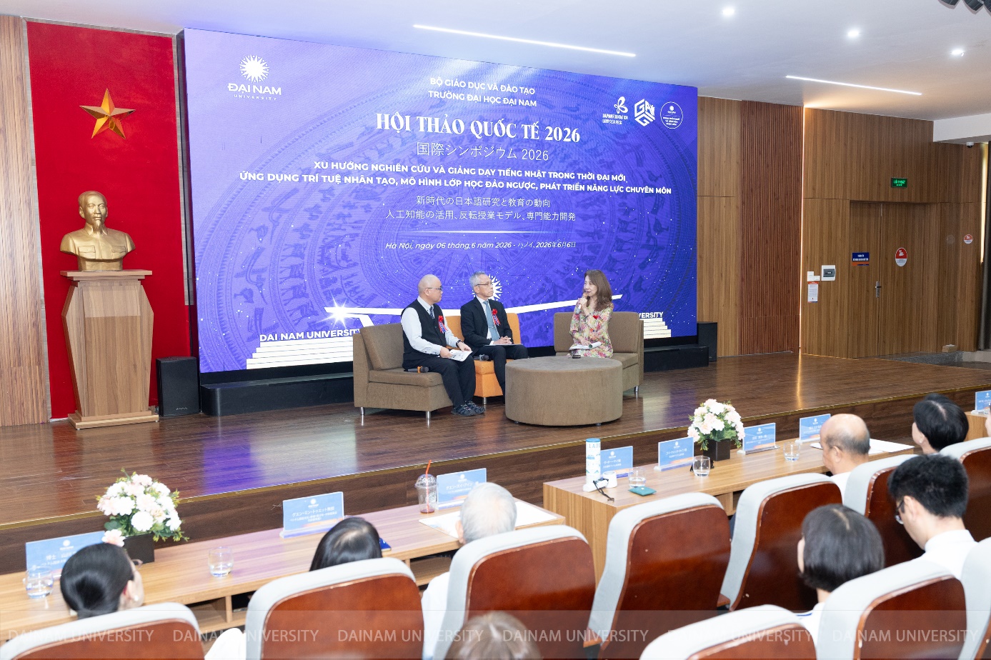 Gi&aacute;o sư Nhật Bản b&agrave;n về tương lai nguồn nh&acirc;n lực tiếng Nhật trong thời đại AI tại Đại học Đại Nam - Ảnh 1.