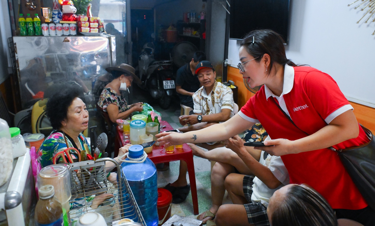 Những c&aacute;ch x&aacute;c thực th&ocirc;ng tin thu&ecirc; bao m&agrave; kh&ocirc;ng cần &ldquo;bước ch&acirc;n khỏi cửa&rdquo; - Ảnh 1.
