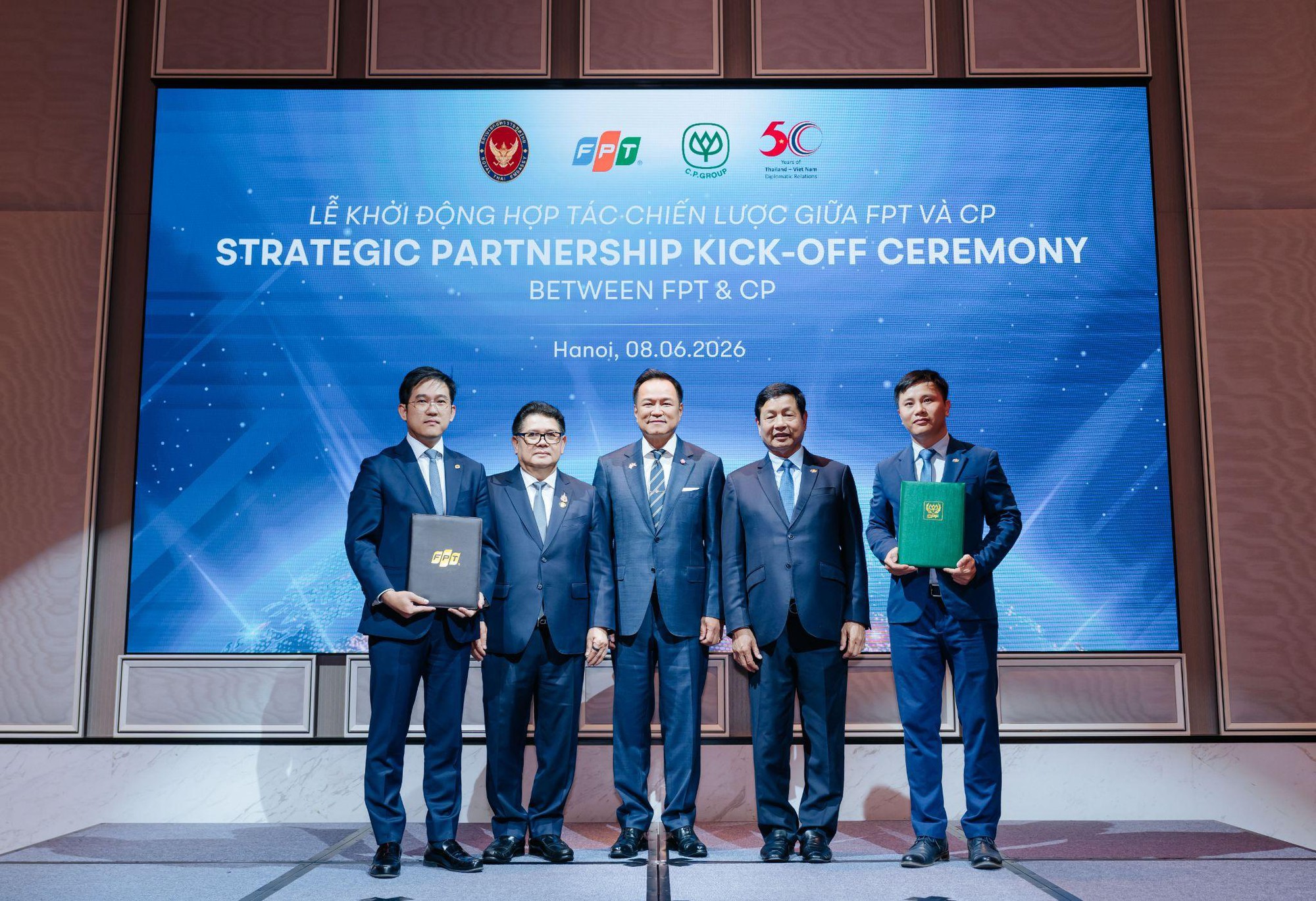 Nhiều nh&agrave; đầu tư lo AI l&agrave;m giảm nhu cầu phần mềm, một quỹ đầu tư lại nh&igrave;n thấy cơ hội ở FPT - Ảnh 2.