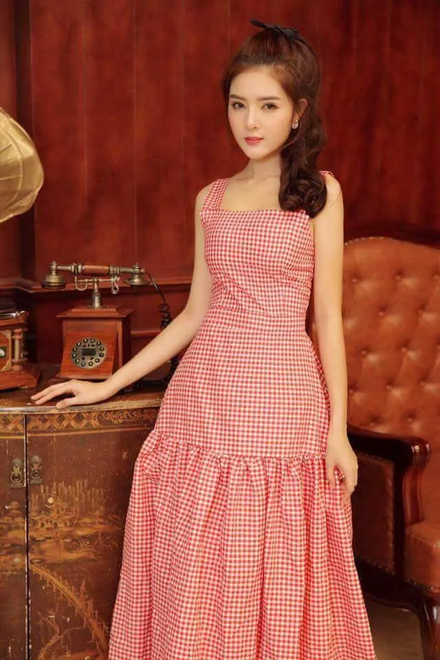 Nữ thần du lịch gọi tên Song Hye Kyo: Outfit đơn giản mà ảnh nào cũng triệu like - Ảnh 10.