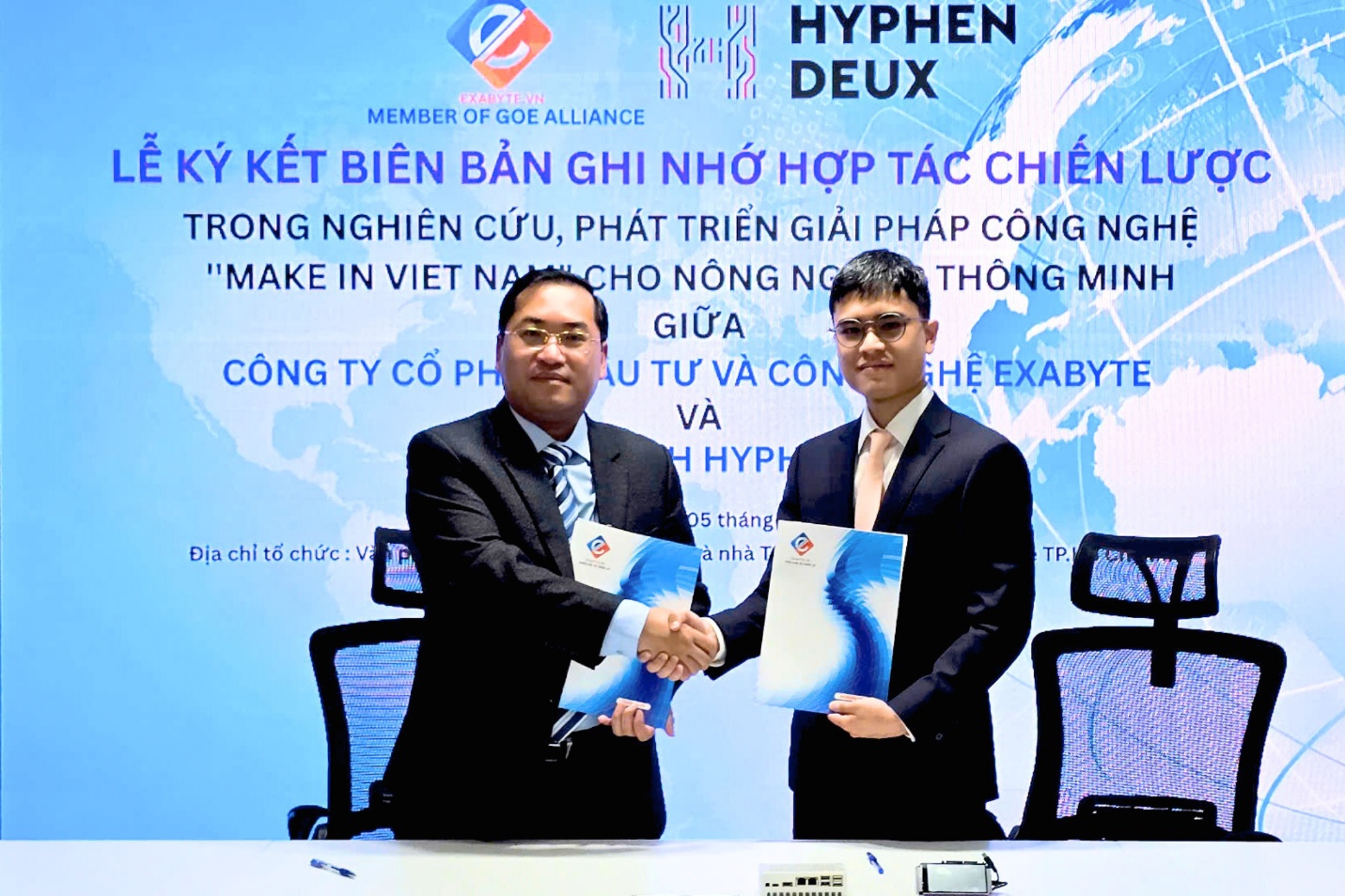 Hyphen Deux và Exabyte ký kết biên bản ghi nhớ hợp tác chiến lược- Ảnh 2. Hyphen Deux và Exabyte ký kết biên bản ghi nhớ hợp tác chiến lược- Ảnh 2.