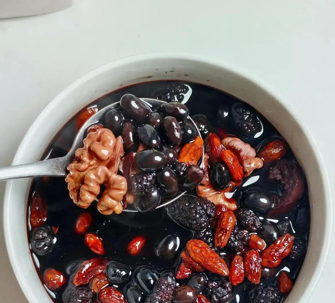 Đây chính là món ăn bổ thận tuyệt vời nhất: ăn 3 lần mỗi tuần sẽ nuôi dưỡng thận, tràn đầy năng lượng và trông trẻ trung hơn tuổi- Ảnh 6. Đây chính là món ăn bổ thận tuyệt vời nhất: ăn 3 lần mỗi tuần sẽ nuôi dưỡng thận, tràn đầy năng lượng và trông trẻ trung hơn tuổi- Ảnh 6.