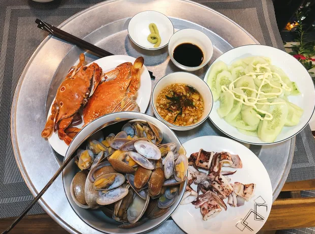 Vợ đột nhiên cho chồng con ăn toàn món sang, tối nào cũng rủ đi chơi, đến khi mẹ vợ vô tình tiết lộ sự thật mà tôi cạn lời- Ảnh 1. Vợ đột nhiên cho chồng con ăn toàn món sang, tối nào cũng rủ đi chơi, đến khi mẹ vợ vô tình tiết lộ sự thật mà tôi cạn lời- Ảnh 1.