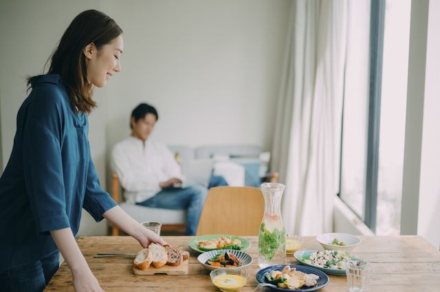 "Nửa tháng đã tiêu hết 30 triệu": Mẹ 3 con than trời vì không biết siết khoản nào, dân tình thi nhau vào "hiến kế"- Ảnh 1. "Nửa tháng đã tiêu hết 30 triệu": Mẹ 3 con than trời vì không biết siết khoản nào, dân tình thi nhau vào "hiến kế"- Ảnh 1.