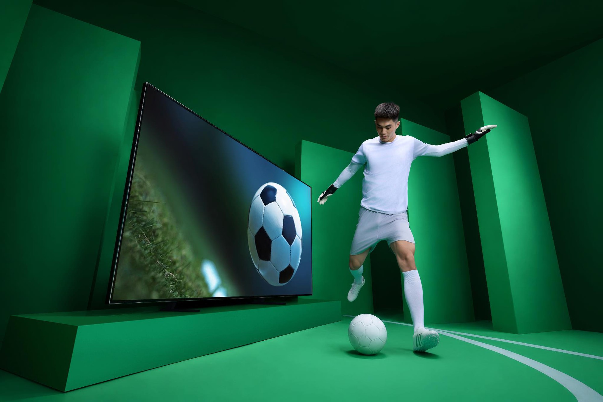 TV LG QNED evo AI 2026: Trải nghiệm thể thao đỉnh cao tr&ecirc;n m&agrave;n h&igrave;nh 115 inch - Ảnh 1.