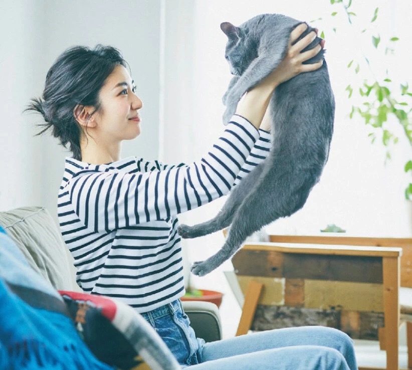 Triết lý chi tiêu của một phụ nữ 45 tuổi: Tiết kiệm khi cần, mạnh dạn chi khi đáng, sống tốt không đồng nghĩa với sống tằn tiện
- Ảnh 4.
Triết lý chi tiêu của một phụ nữ 45 tuổi: Tiết kiệm khi cần, mạnh dạn chi khi đáng, sống tốt không đồng nghĩa với sống tằn tiện
- Ảnh 4.