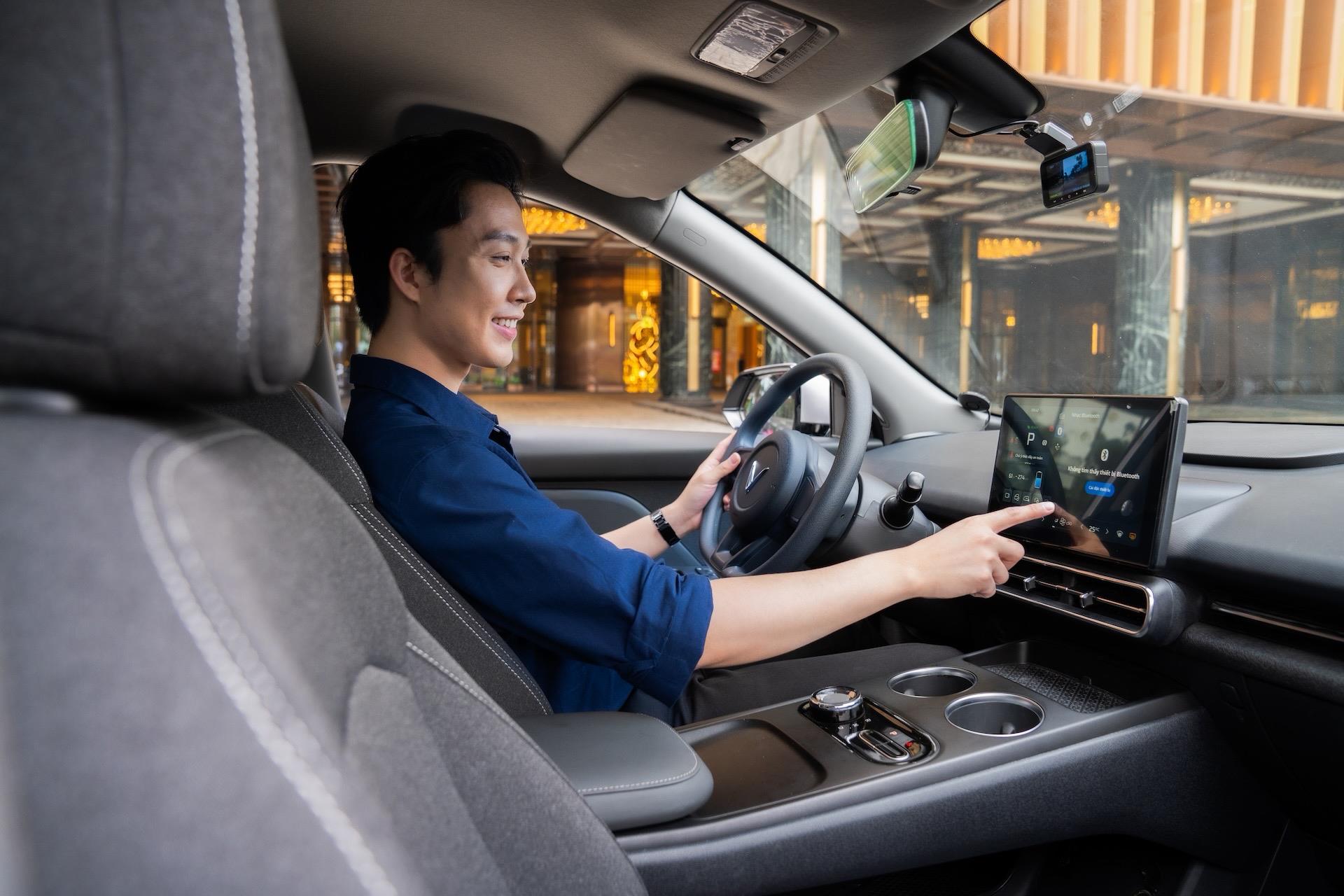 Xuống tiền Limo Green chạy dịch vụ, t&agrave;i xế chia sẻ: Nh&igrave;n r&otilde; cửa ho&agrave;n vốn sau 1,5 năm- Ảnh 2.