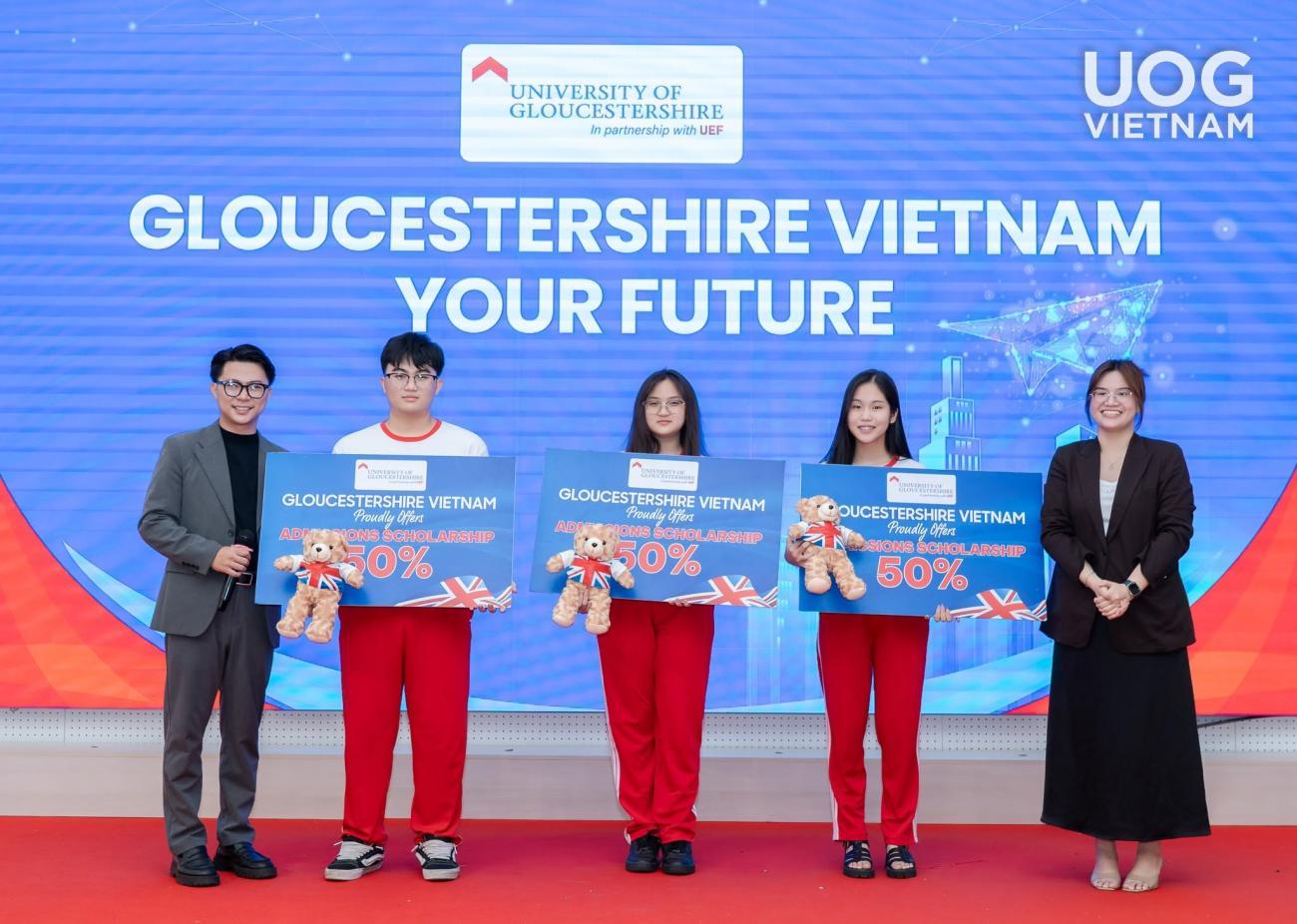 Học cử nh&acirc;n quốc tế tại Việt Nam: X&oacute;a bỏ &aacute;p lực điểm thi, mở lối v&agrave;o đại học quốc tế- Ảnh 1.