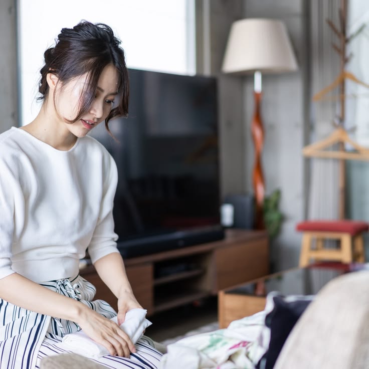Tôi đã dọn bỏ hàng trăm món đồ suốt 2 năm nhưng vẫn thấy ngột ngạt: Đến tuổi 45 mới hiểu tối giản không chỉ là vứt bớt đồ - Ảnh 3.