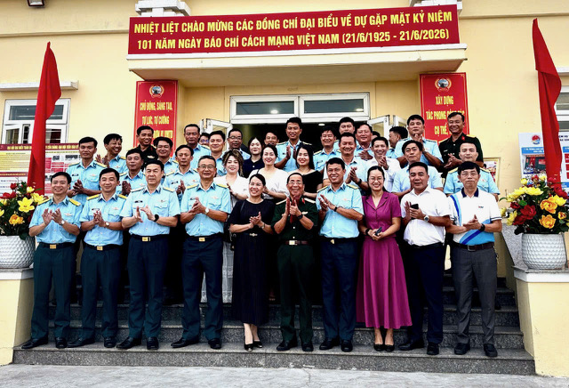 Sư đoàn 375 tăng cường phối hợp truyền thông, lan tỏa hình ảnh người chiến sĩ canh trời - Ảnh 6.