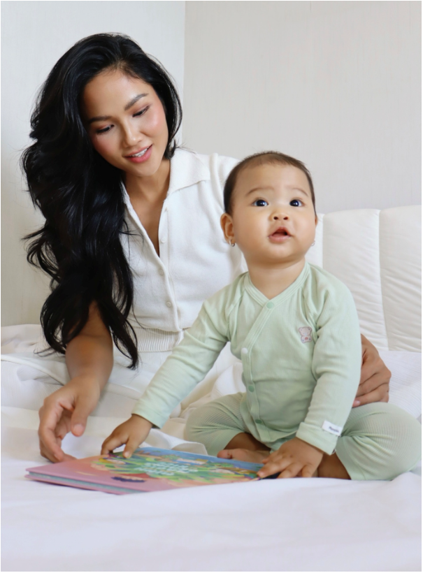 H’Hen Niê: Từ thời trang tối giản đến nuôi con tối giản- Ảnh 1. H’Hen Niê: Từ thời trang tối giản đến nuôi con tối giản- Ảnh 1.