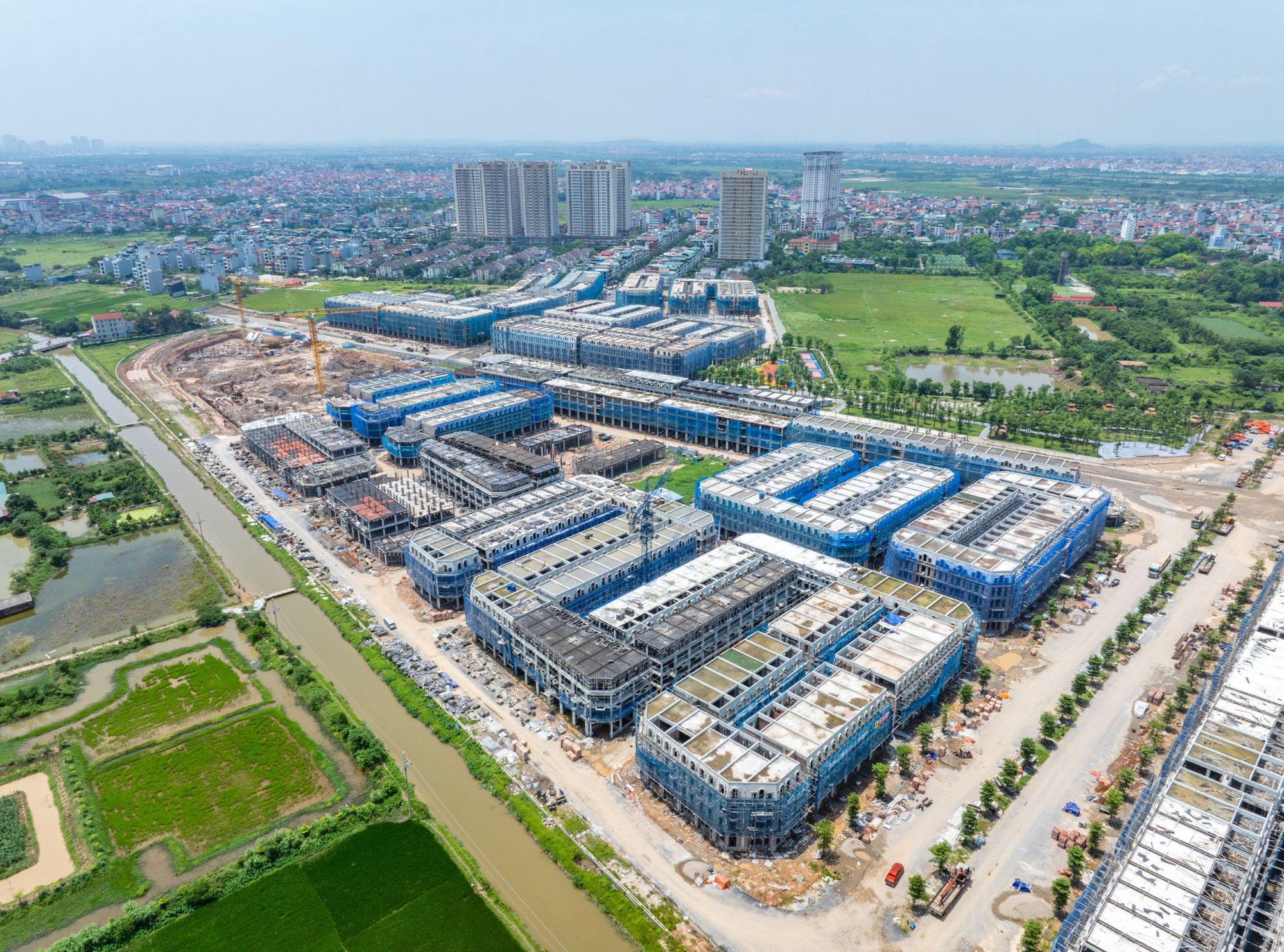 Sunshine Group ti&ecirc;n phong đưa AI, Robot v&agrave;o nh&agrave; phố thương mại, tối ưu doanh thu với m&ocirc; h&igrave;nh shophouse th&ocirc;ng minh- Ảnh 3.