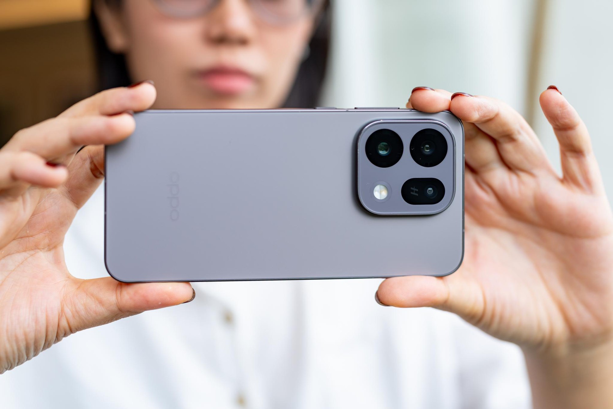 OPPO Find X9s: Chiếc flagship nhỏ gọn cho những chuyến đi nhiều cảm x&uacute;c - Ảnh 2.