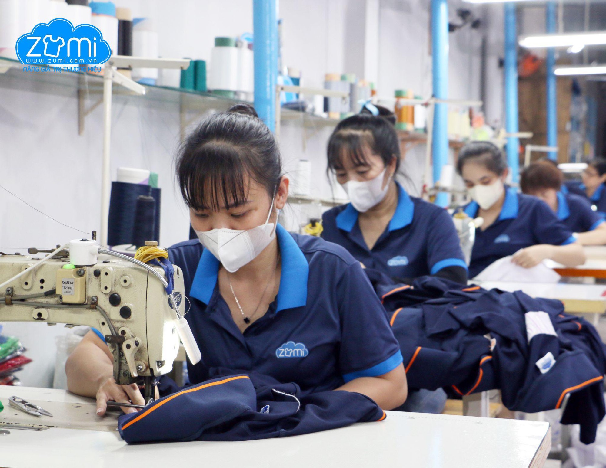 Đồng phục Zumi mở rộng quy m&ocirc;, n&acirc;ng cao năng lực sản xuất- Ảnh 2.