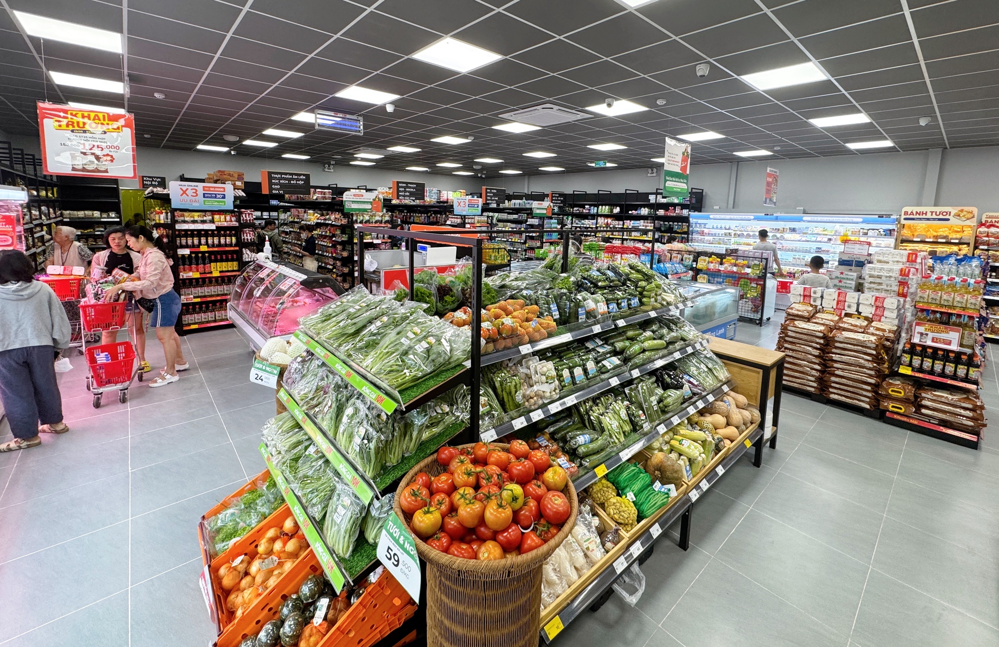 C&uacute; bắt tay gi&uacute;p Ahamove trở th&agrave;nh xương sống cho chiến lược kinh doanh của Kingfoodmart - Ảnh 1.