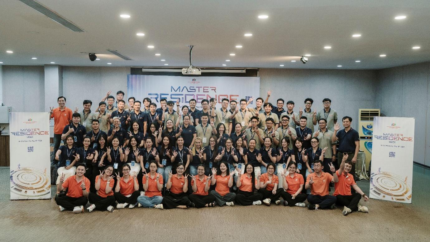 Cuộc chiến thầm lặng trong mỗi dự án AI: Vì sao IT và kinh doanh không thể hiểu nhau? - Ảnh 2. Cuộc chiến thầm lặng trong mỗi dự án AI: Vì sao IT và kinh doanh không thể hiểu nhau? - Ảnh 2.
