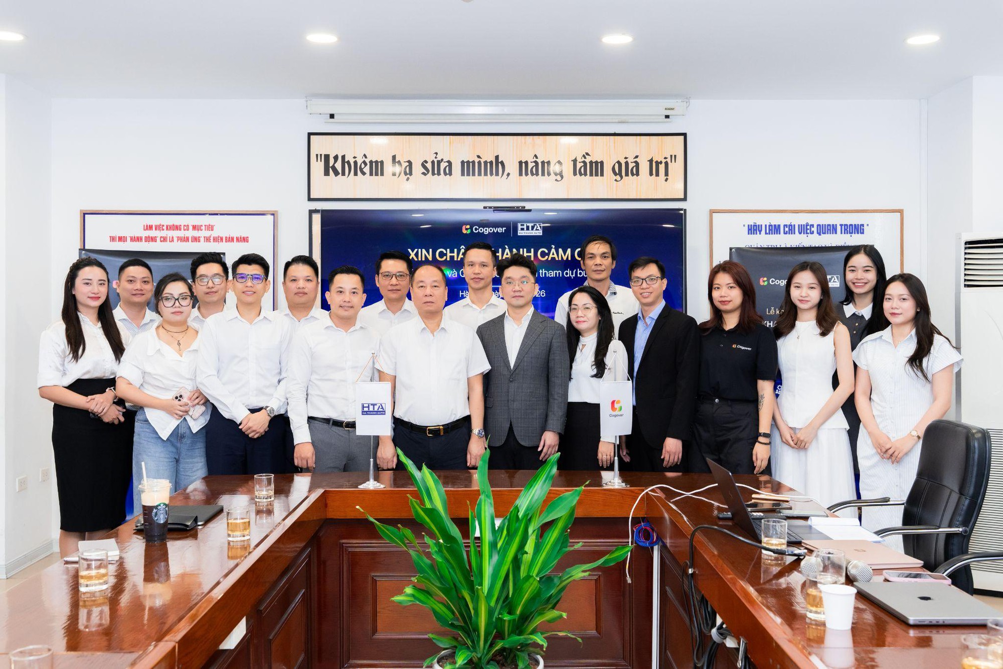 AI trong doanh nghiệp không bắt đầu từ chatbot - Ảnh 3. AI trong doanh nghiệp không bắt đầu từ chatbot - Ảnh 3.
