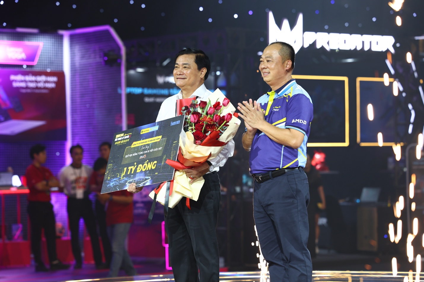 TECHWORLD 2026 đồng h&agrave;nh c&ugrave;ng thế hệ trẻ: N&acirc;ng tầm trải nghiệm c&ocirc;ng nghệ AI v&agrave; tiếp sức một tỷ đồng đến trường- Ảnh 4.