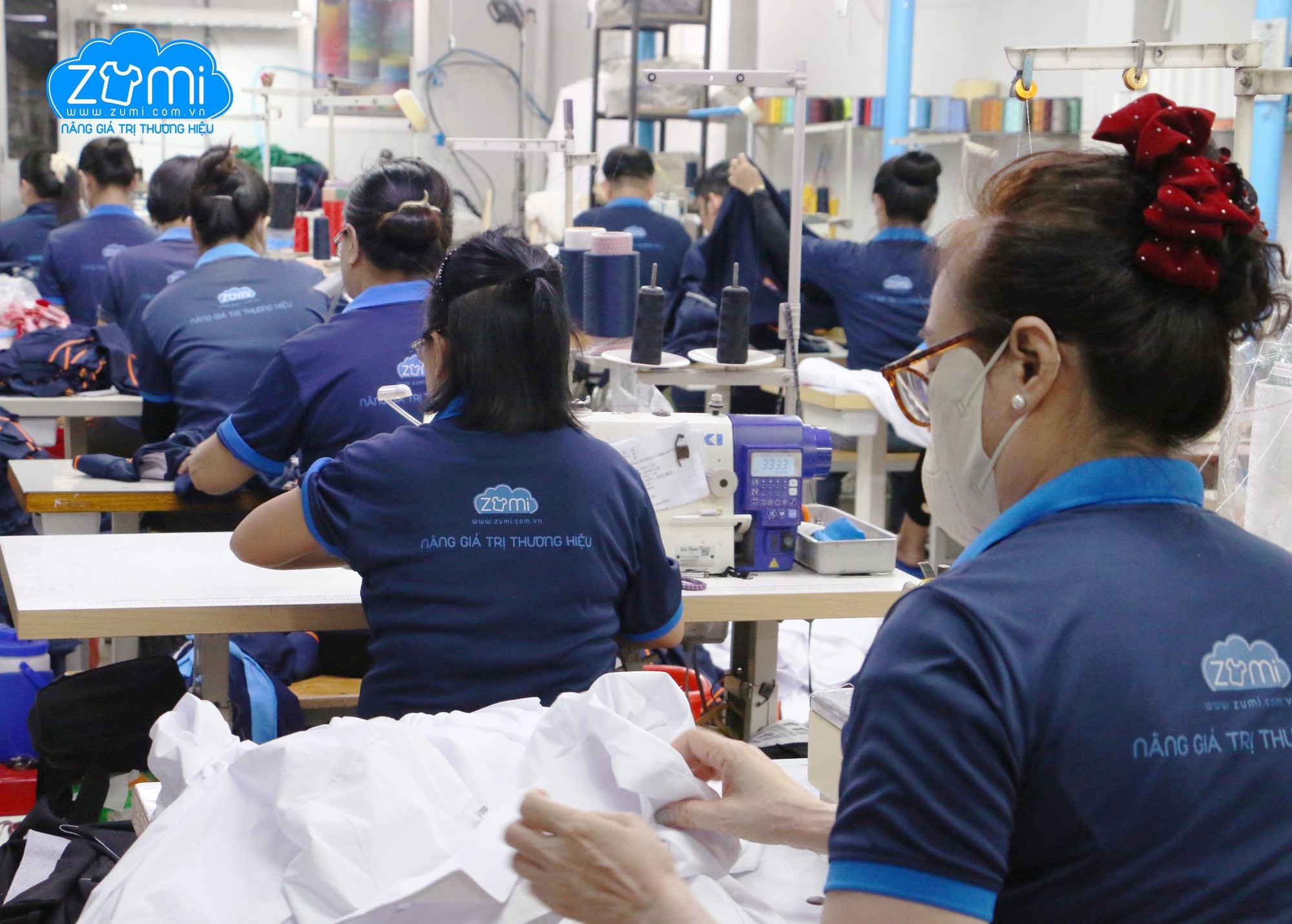Đồng phục Zumi mở rộng quy m&ocirc; sau hơn một thập kỷ ph&aacute;t triển - Ảnh 4.