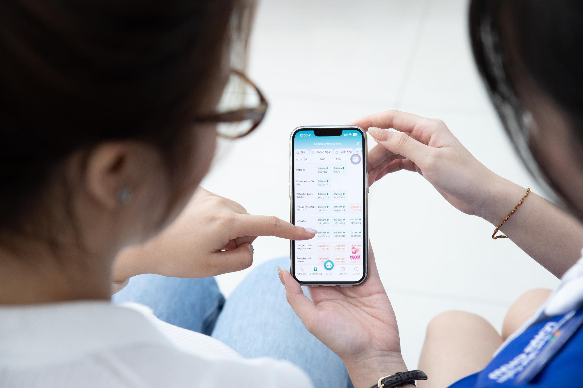N&atilde;o m&ocirc; cầu &ldquo;c&agrave;n qu&eacute;t&rdquo; sức khỏe trong 24 giờ: B&aacute;c sĩ lưu &yacute; c&aacute;ch ph&ograve;ng bệnh chủ động cho trẻ - Ảnh 2.
