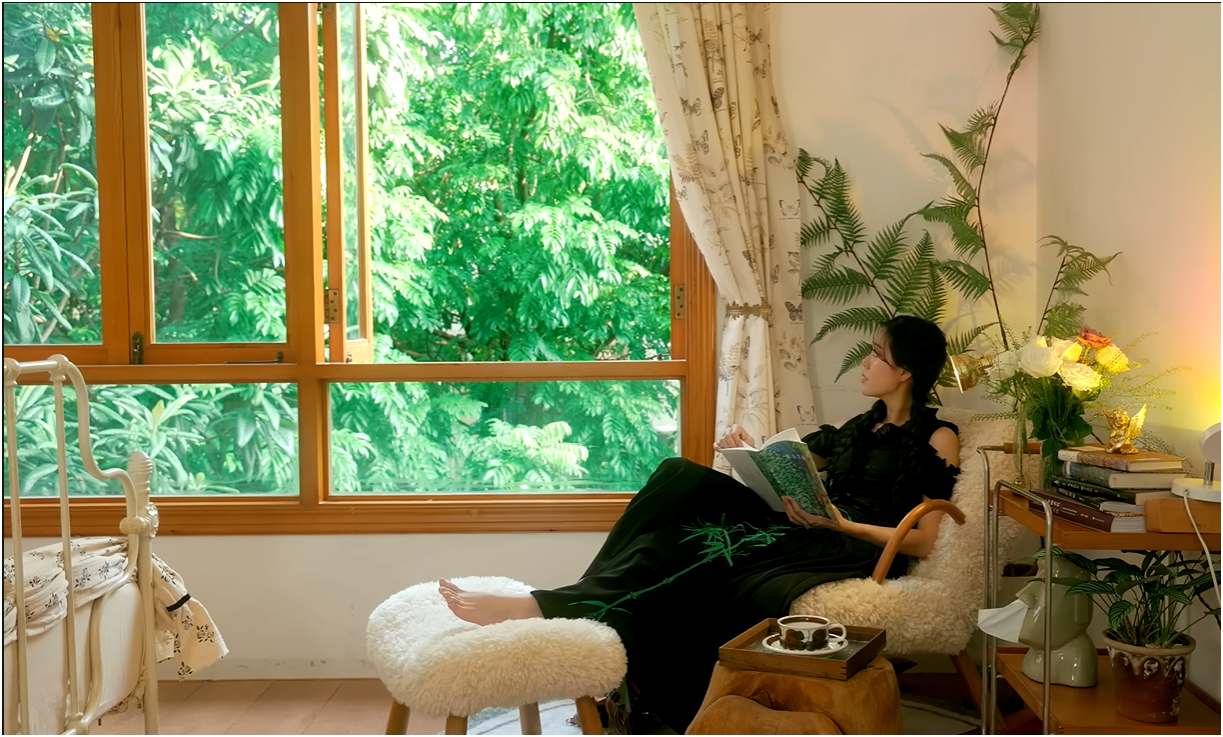 Bên trong biệt thự cổ 300m2 giữa rừng của nữ TikToker 3 triệu follower - Ảnh 19.