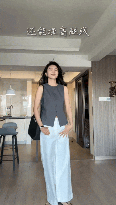 Chỉ cần một chiếc &aacute;o ghi l&ecirc; lửng, bạn đ&atilde; c&oacute; ngay 3 c&ocirc;ng thức mặc đẹp chuẩn qu&yacute; c&ocirc; Ph&aacute;p- Ảnh 2.