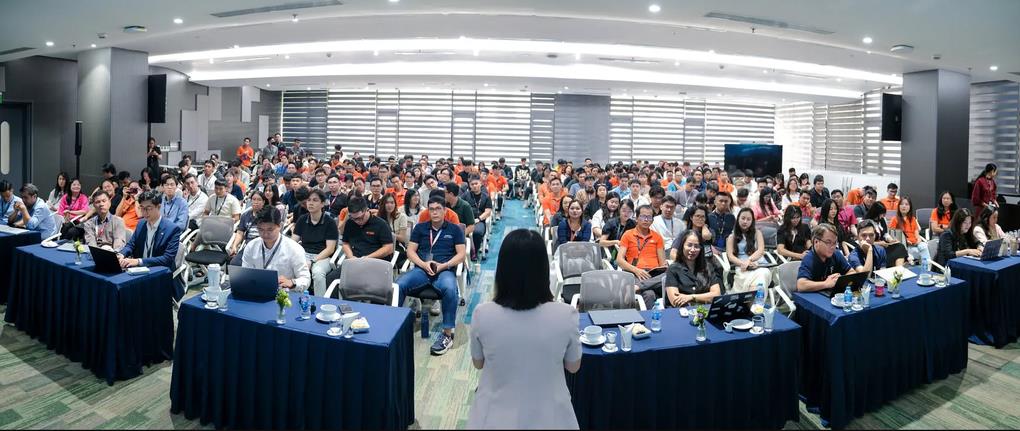 FPT thu về nửa tỷ USD từ "g&atilde; khổng lồ" chiếm hơn 70% thị phần mua b&aacute;n &ocirc; t&ocirc; Mỹ- Ảnh 1.