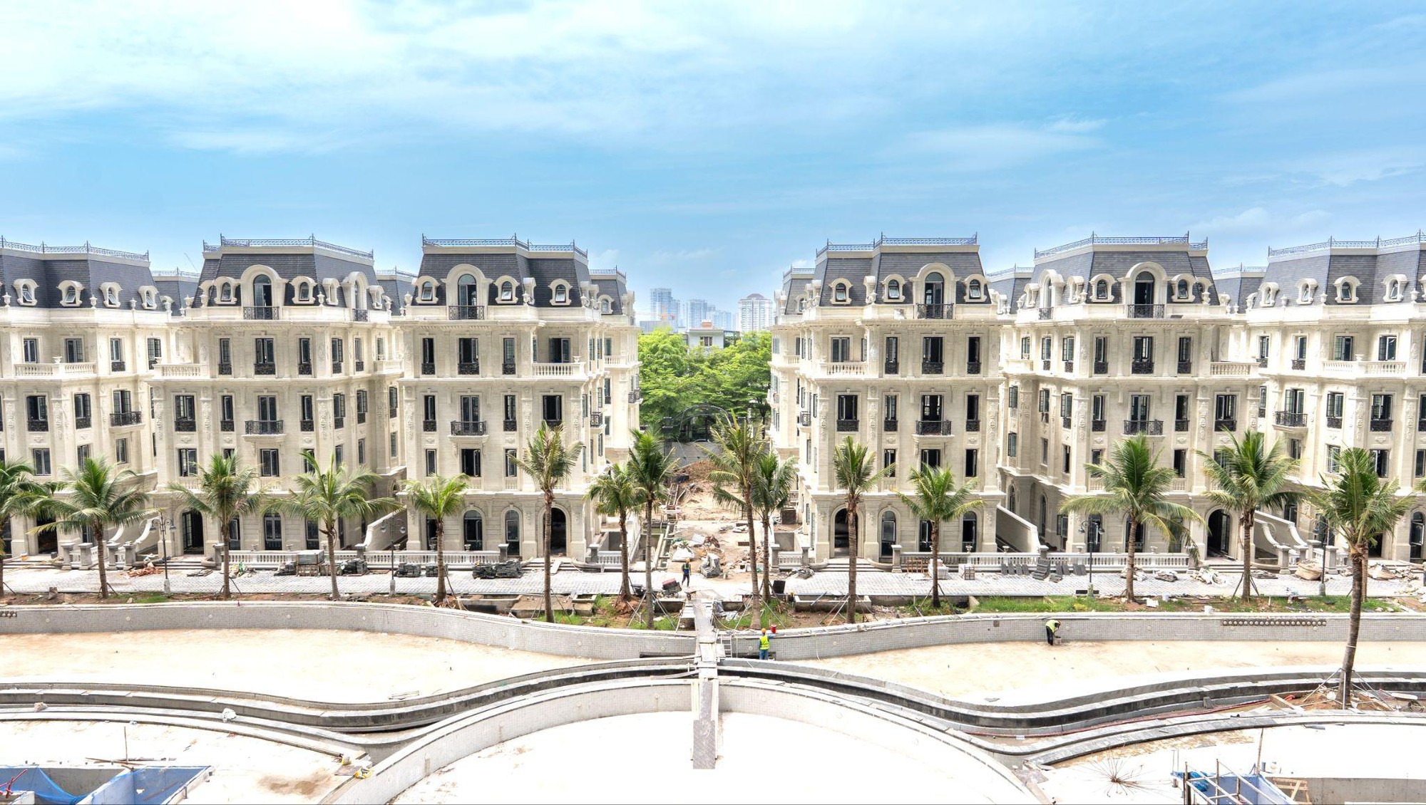 Cận cảnh BST dinh thự si&ecirc;u sang giữa Ciputra: diện t&iacute;ch s&agrave;n cả ng&agrave;n m2, sổ đỏ trao tay ngay khi nhận nh&agrave; - Ảnh 2.