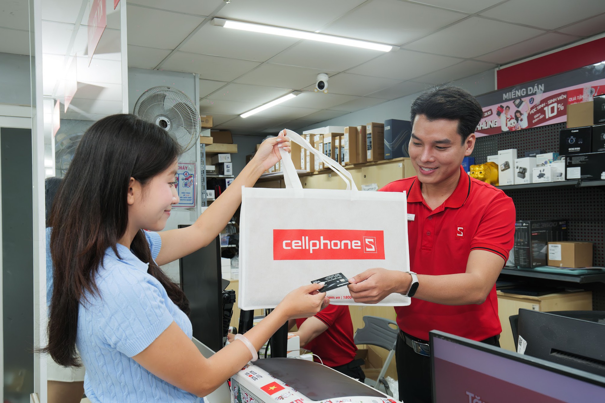 Đổi điểm THPT nhận voucher giảm 3 triệu, ưu đ&atilde;i m&ugrave;a nhập học tại CellphoneS- Ảnh 3.
