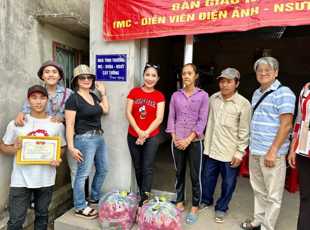 "Xây nhà tình nghĩa 80 triệu một căn, tôi hết xây nổi rồi" - Ảnh 2.