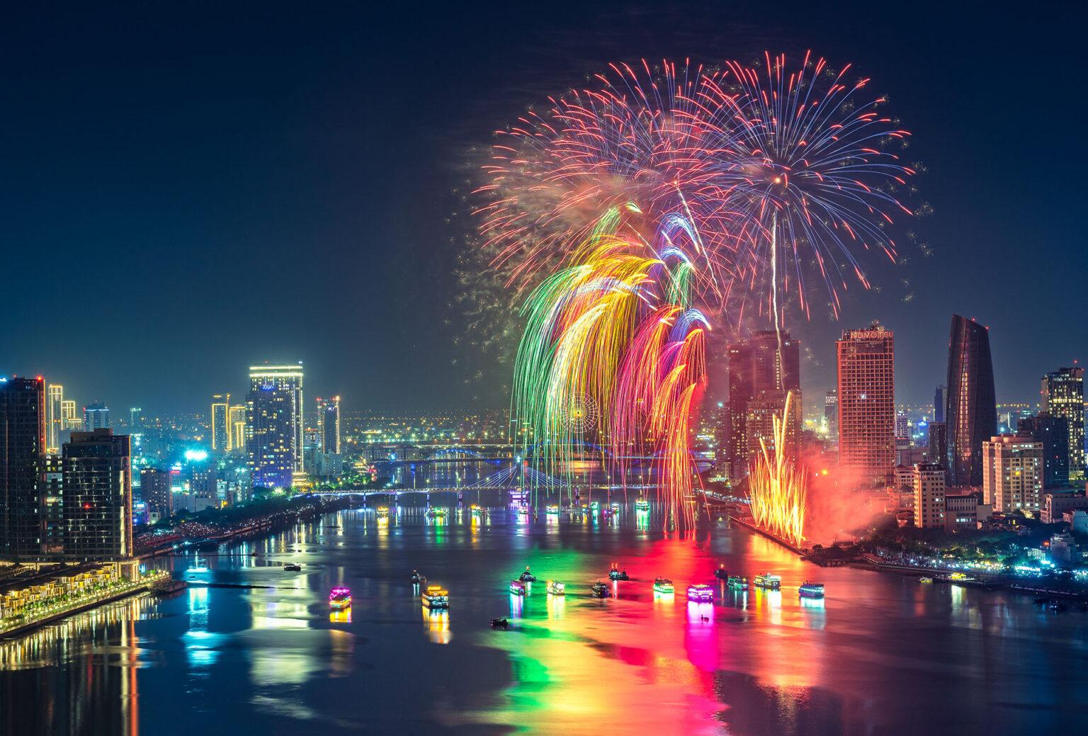 Festival Island: &ldquo;Ch&igrave;a kh&oacute;a&rdquo; khơi th&ocirc;ng d&ograve;ng chảy thương mại từ kinh tế đ&ecirc;m Nha Trang - Ảnh 1.