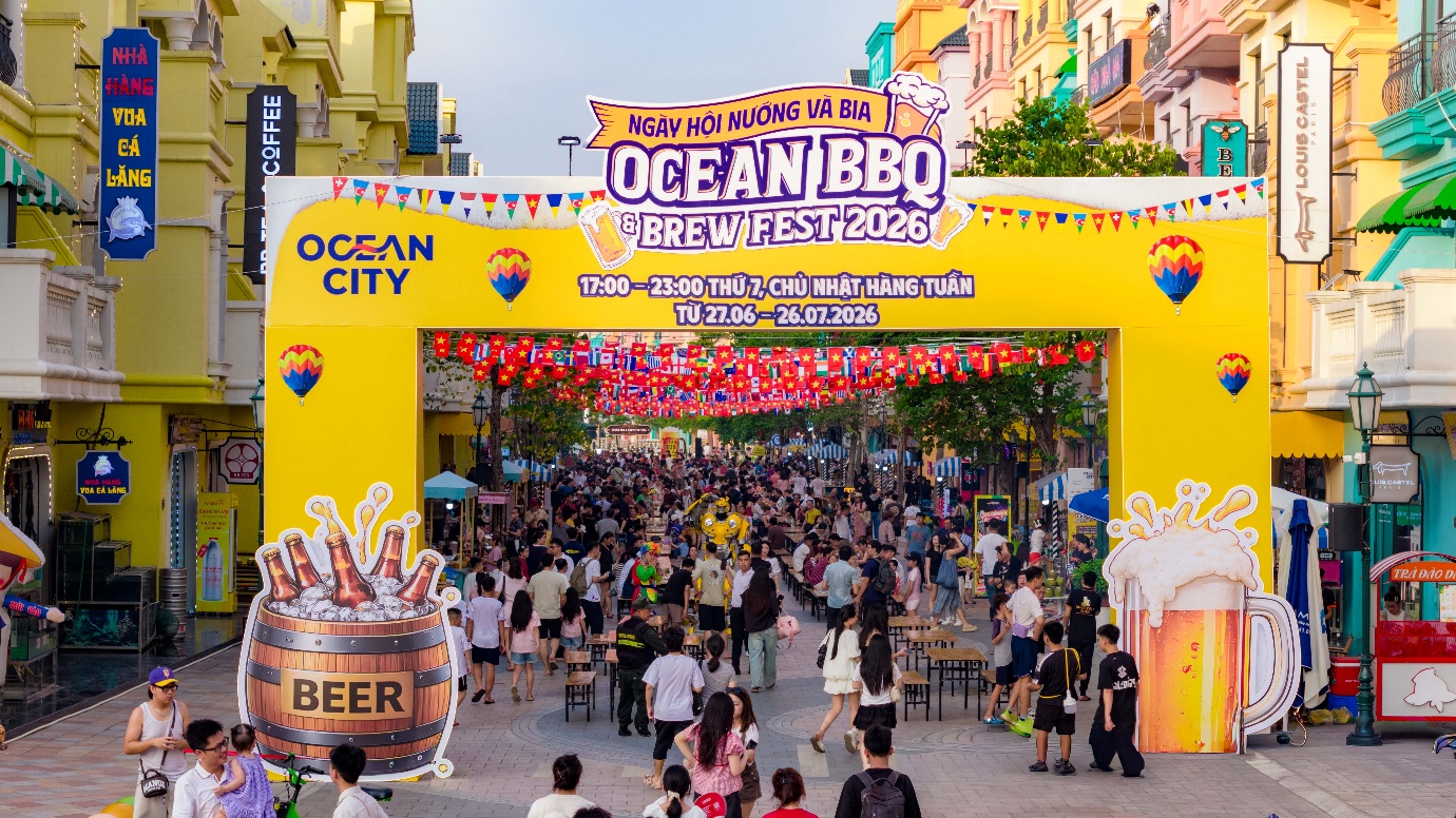 Ng&agrave;y hội nướng & bia tại Ocean City khai m&agrave;n b&ugrave;ng nổ, thu h&uacute;t h&agrave;ng chục ngh&igrave;n lượt kh&aacute;ch tham dự - Ảnh 1.