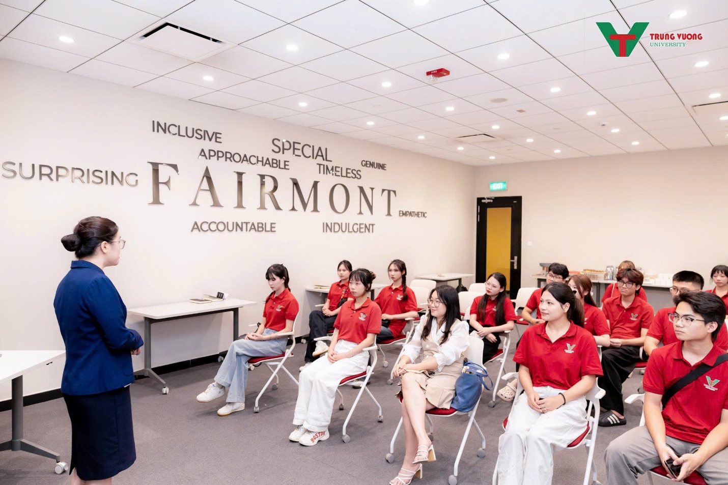 Trường Đại học Trưng Vương: X&acirc;y portfolio v&agrave; năng lực cạnh tranh từ trải nghiệm thực tế - Ảnh 2.