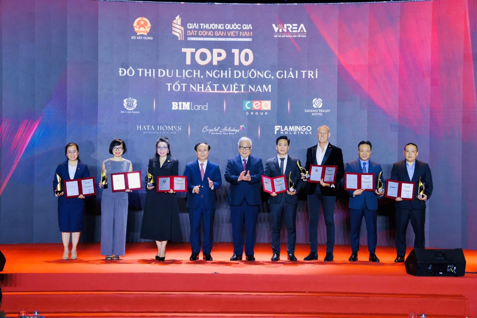 Caraworld Cam Ranh đạt top 10 đ&ocirc; thị du lịch, nghỉ dưỡng, giải tr&iacute; tốt nhất Việt Nam- Ảnh 2.