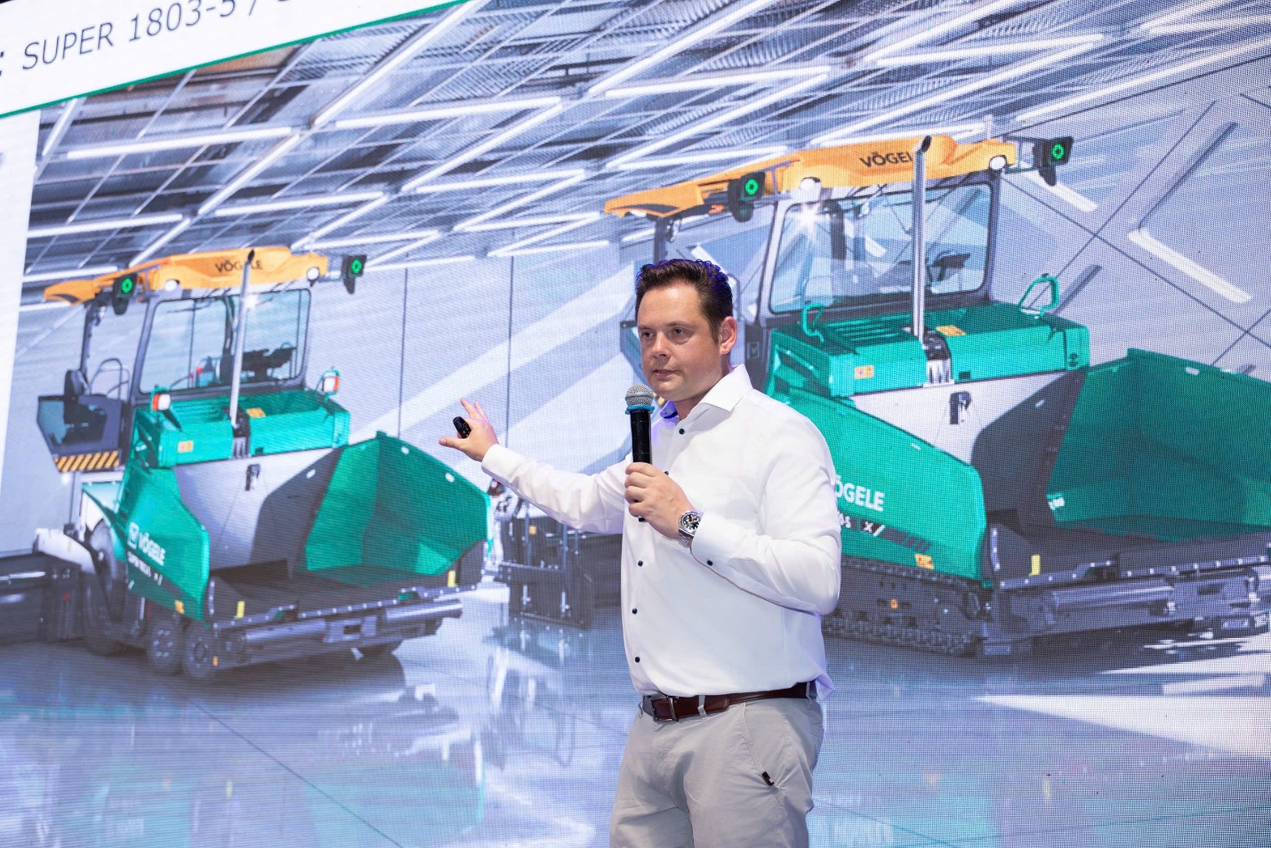 B&igrave;nh Minh ra mắt 3 d&ograve;ng m&aacute;y c&ocirc;ng nghệ mới từ WIRTGEN GROUP - Ảnh 3.