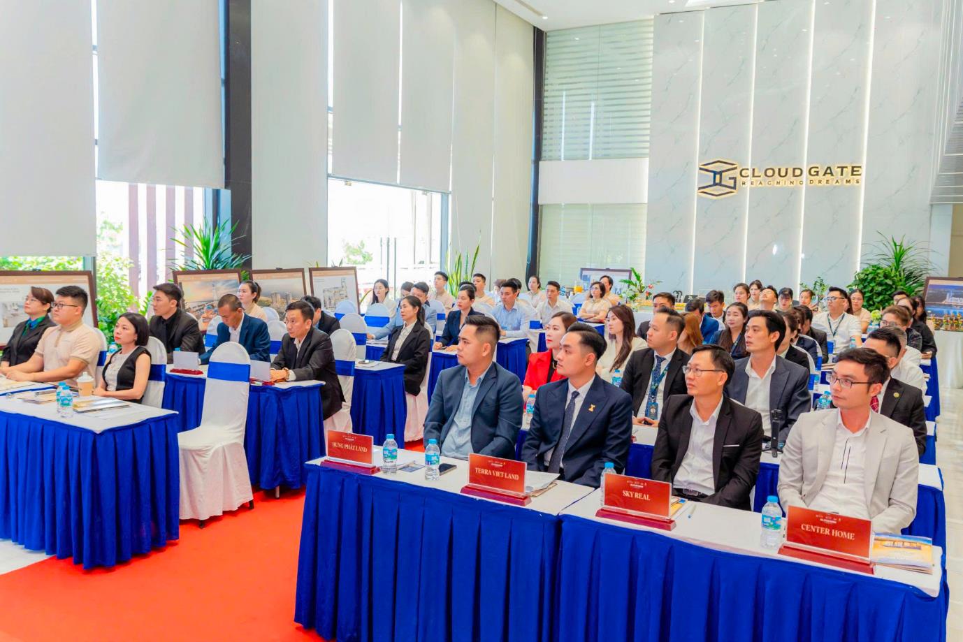 Cloud Icon L&rsquo;Avenir ch&iacute;nh thức ra mắt, biểu tượng nghỉ dưỡng mới b&ecirc;n bờ biển Đ&ocirc;ng Đắk Lắk- Ảnh 1.