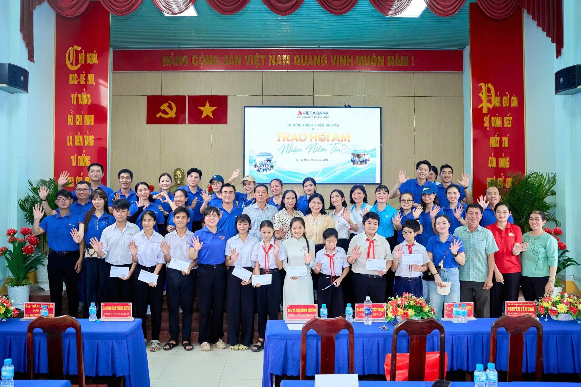 VietABank lập &ldquo;c&uacute; đ&uacute;p&rdquo; giải thưởng: Khi đổi mới s&aacute;ng tạo song h&agrave;nh c&ugrave;ng ph&aacute;t triển bền vững- Ảnh 2.
