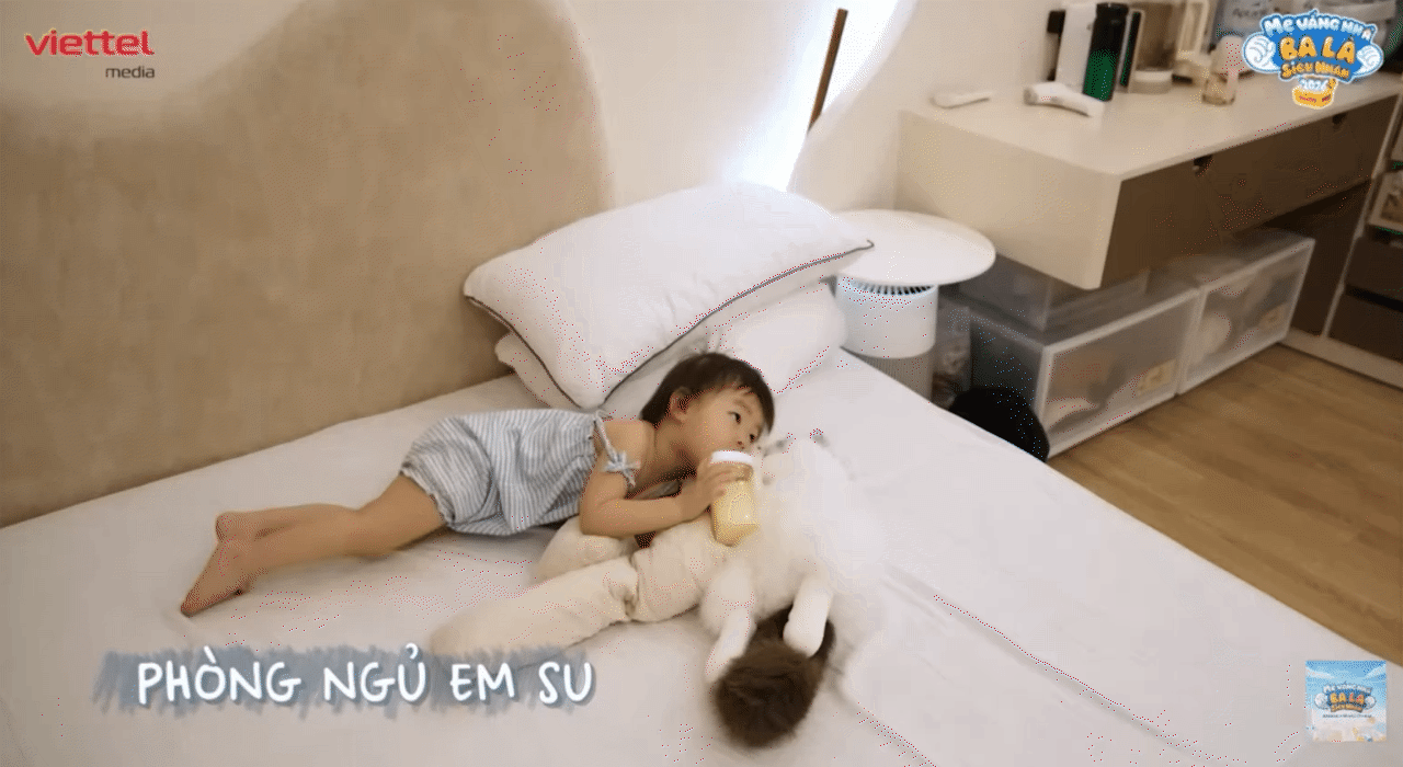 Suli con g&aacute;i &uacute;t của Tuấn Dương - Lucie Nguyễn - Ảnh 2.