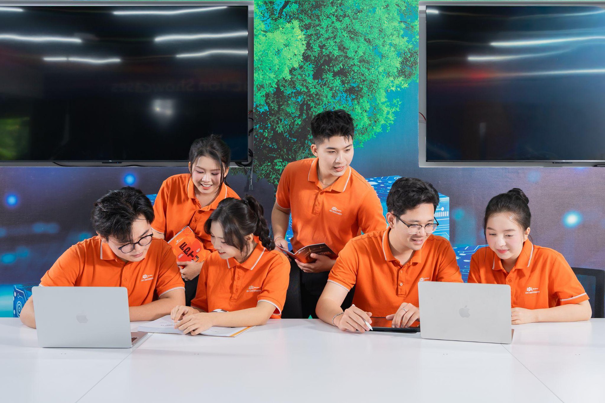 Ng&agrave;nh học n&agrave;o đứng sau những c&uacute; click mua h&agrave;ng của h&agrave;ng triệu người mỗi ng&agrave;y?- Ảnh 1.