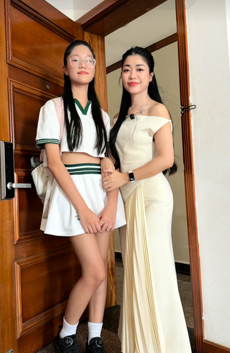 Mới 12 tuổi, con g&aacute;i của hotmom Helen Nguyễn đ&atilde; cao 1m65, mẹ tiết lộ chế độ dinh dưỡng gi&uacute;p con ph&aacute;t triển vượt trội- Ảnh 4.