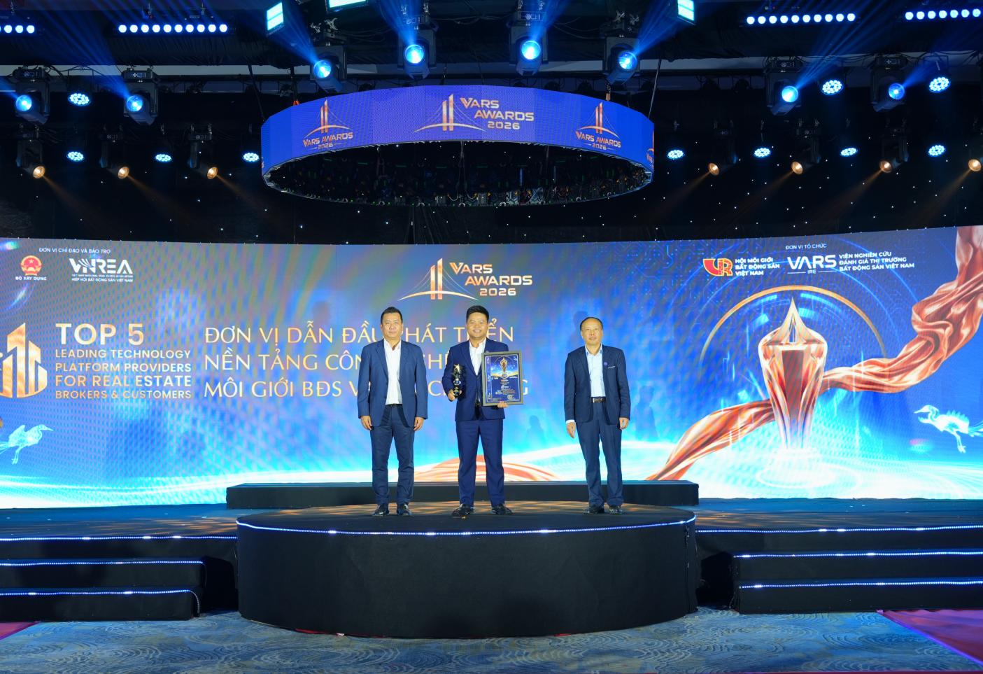 Ti&ecirc;n phong chuyển đổi số, ELINk đạt Top 5 nền tảng c&ocirc;ng nghệ BĐS tại VARS Award - Ảnh 1.