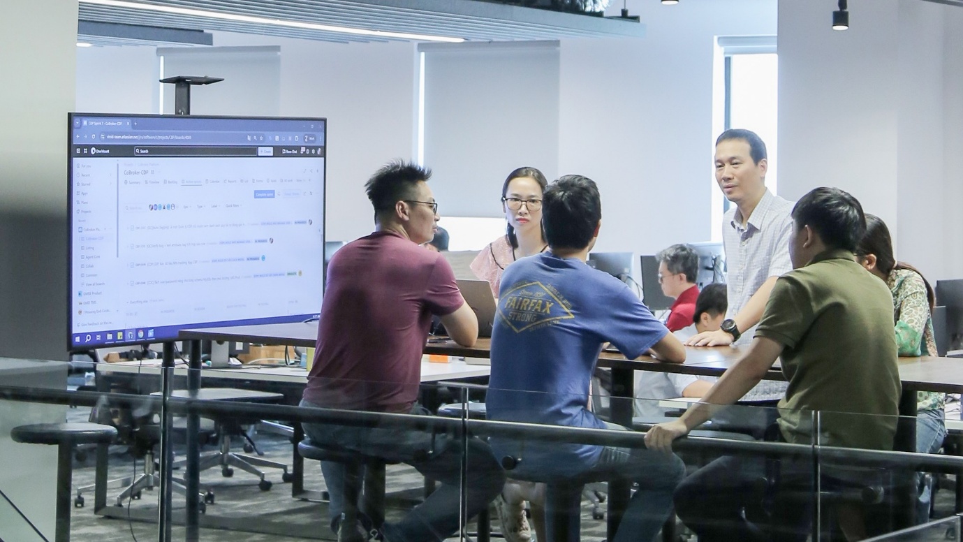 SOOBIN trở th&agrave;nh đại sứ thương hiệu One Mount Group: Lan tỏa th&ocirc;ng điệp &ldquo;C&ocirc;ng nghệ nh&acirc;n văn, lấy con người l&agrave;m trung t&acirc;m&rdquo;- Ảnh 3.